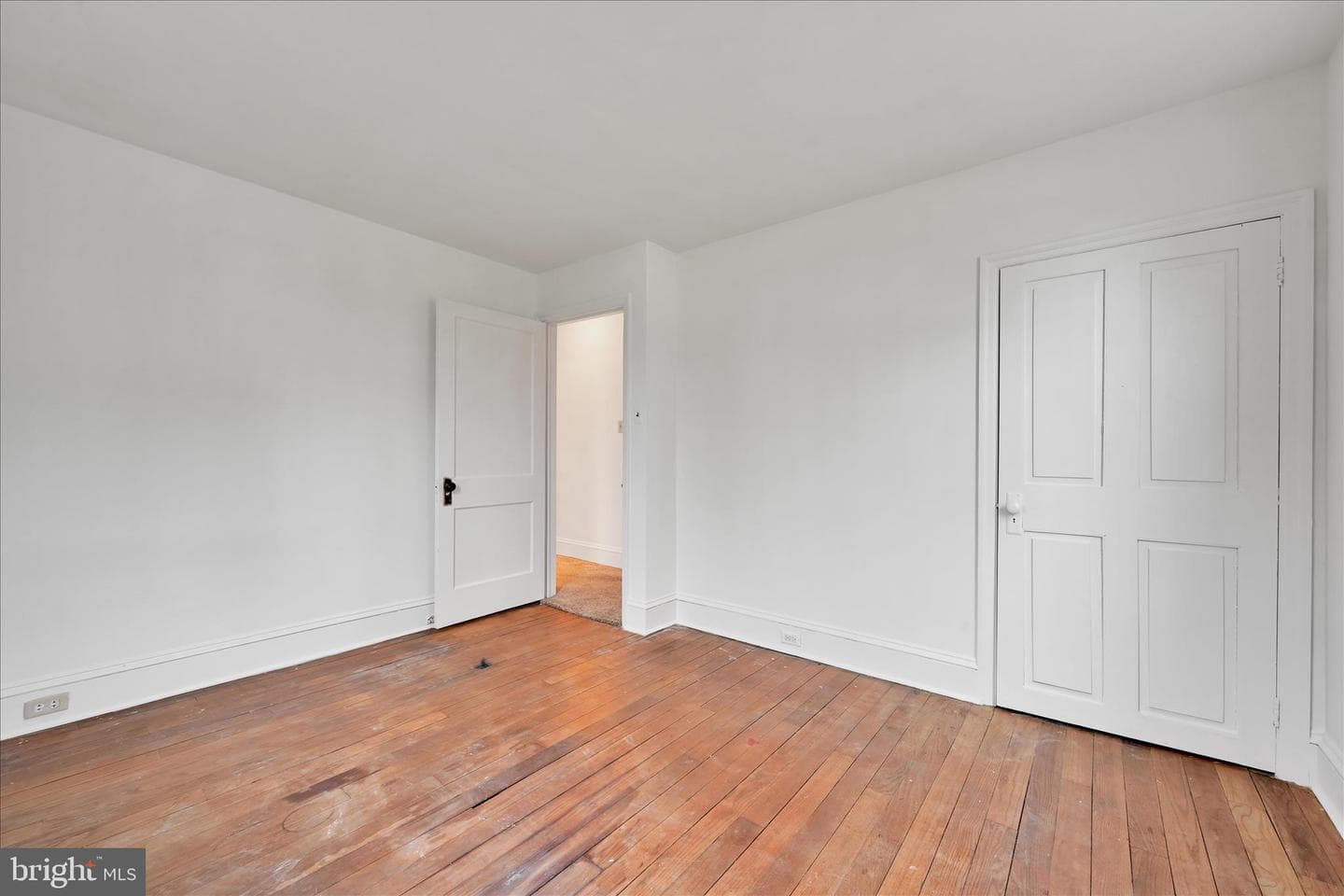 1211 River Road photo 16