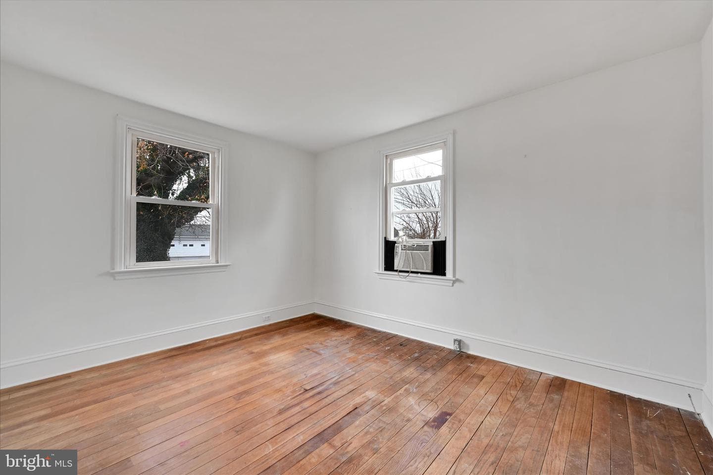 1211 River Road photo 17