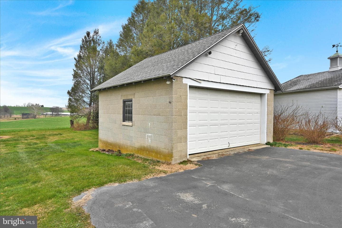 1211 River Road photo 32