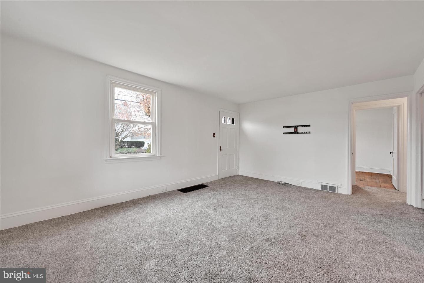 1211 River Road photo 9