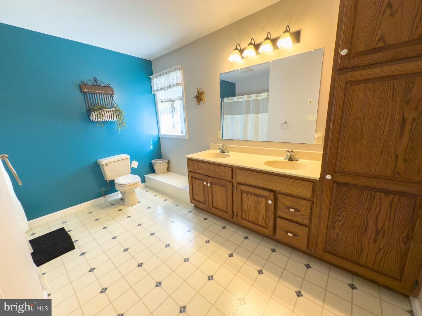 1682 Reading Road photo 16