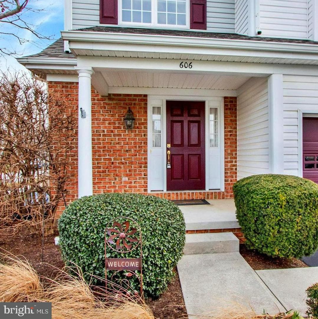 606 Brentwood Drive photo 2