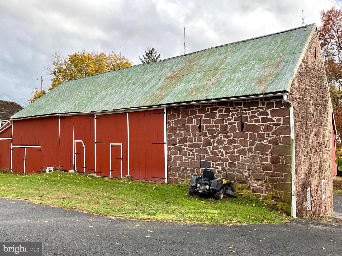 1145 Reading Road photo 15