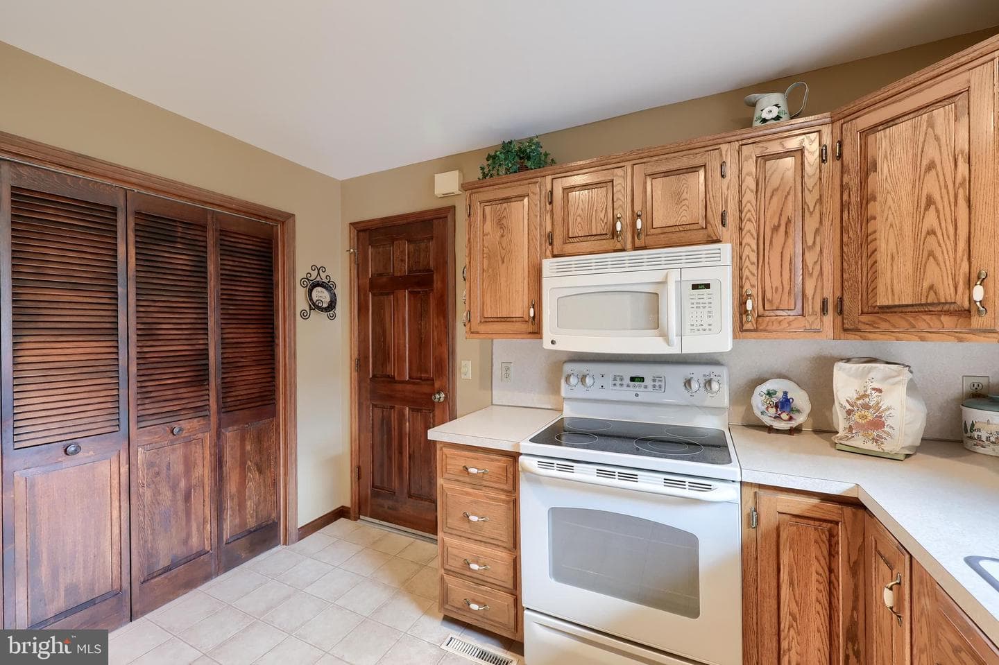 10 Carriage Drive photo 23