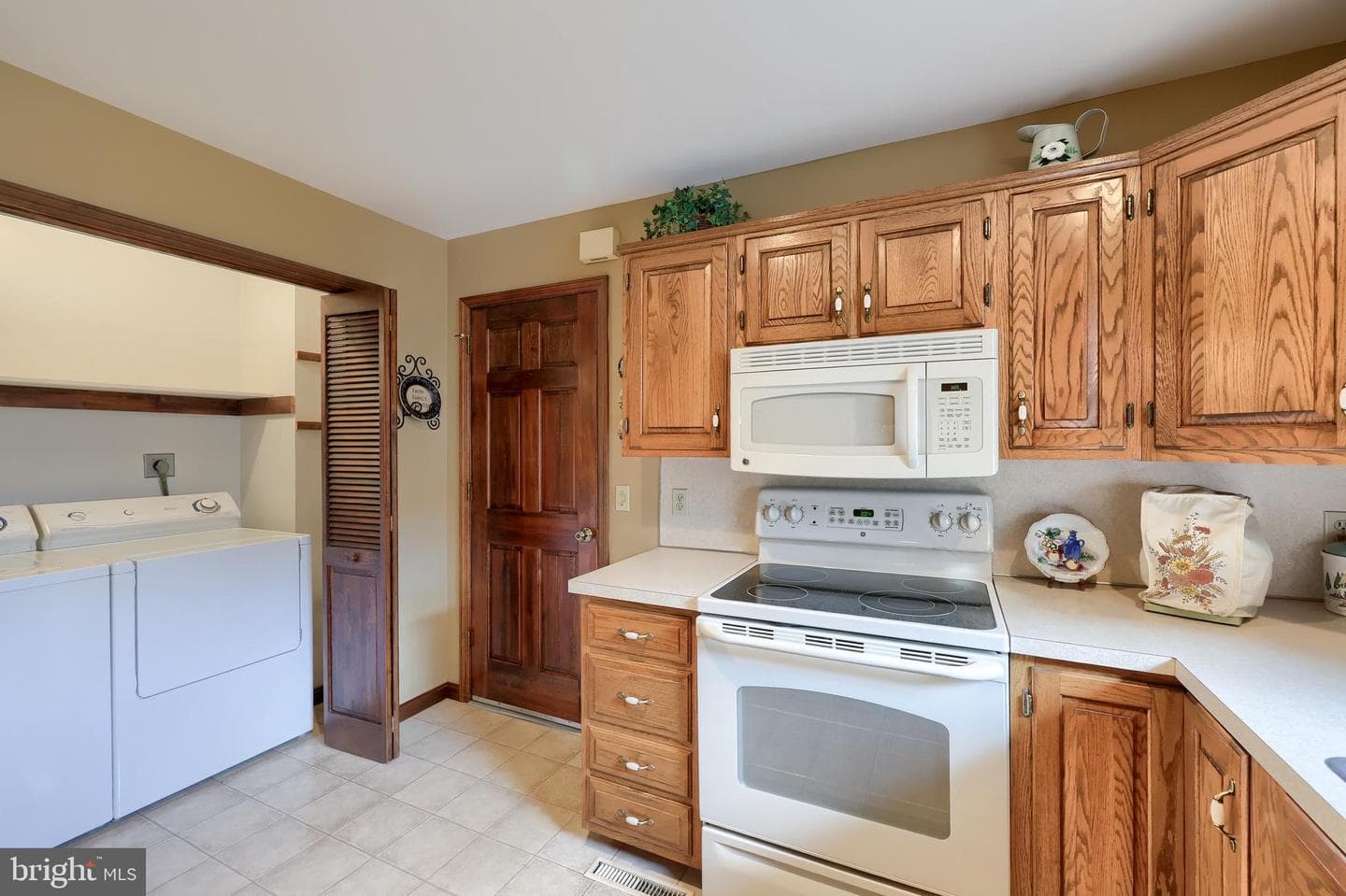 10 Carriage Drive photo 24