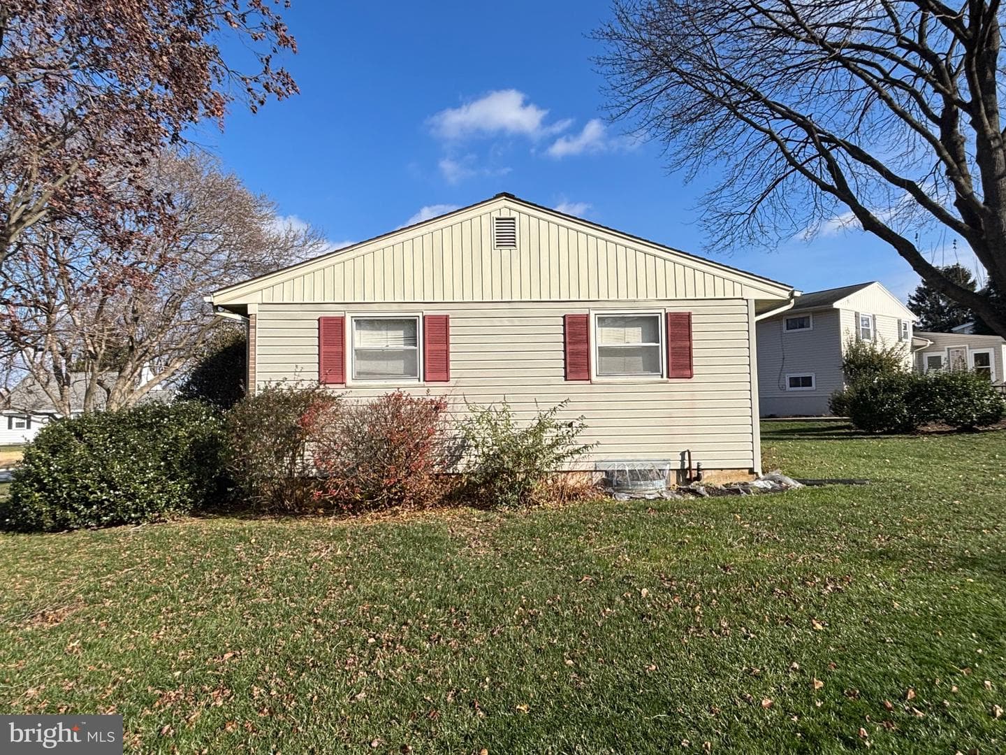 146 Mallard Avenue photo 4