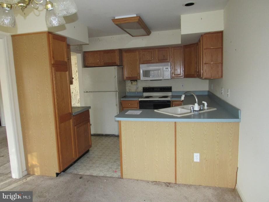 65 Mill Pond Drive photo 9