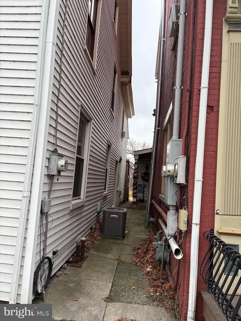 222 Main Street photo 26
