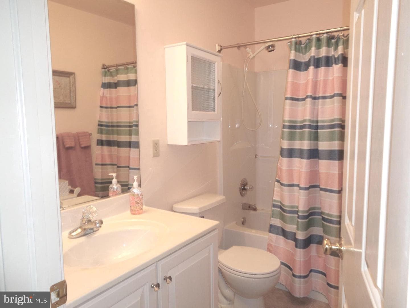 112 Sutherland Road photo 32