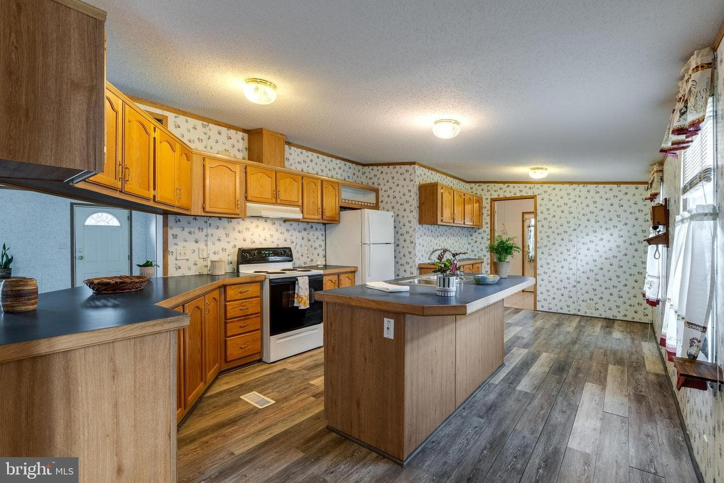 4 Hearth Drive photo 16