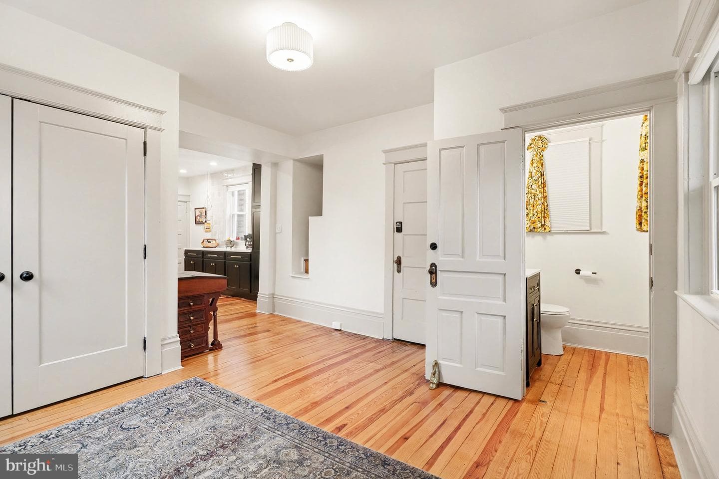 24 E Orange Street photo 12
