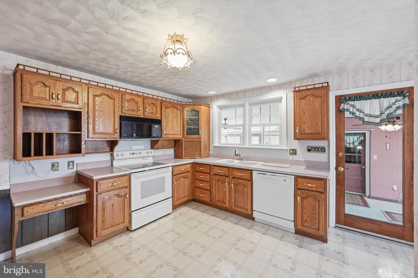 535 S 6th Street photo 12