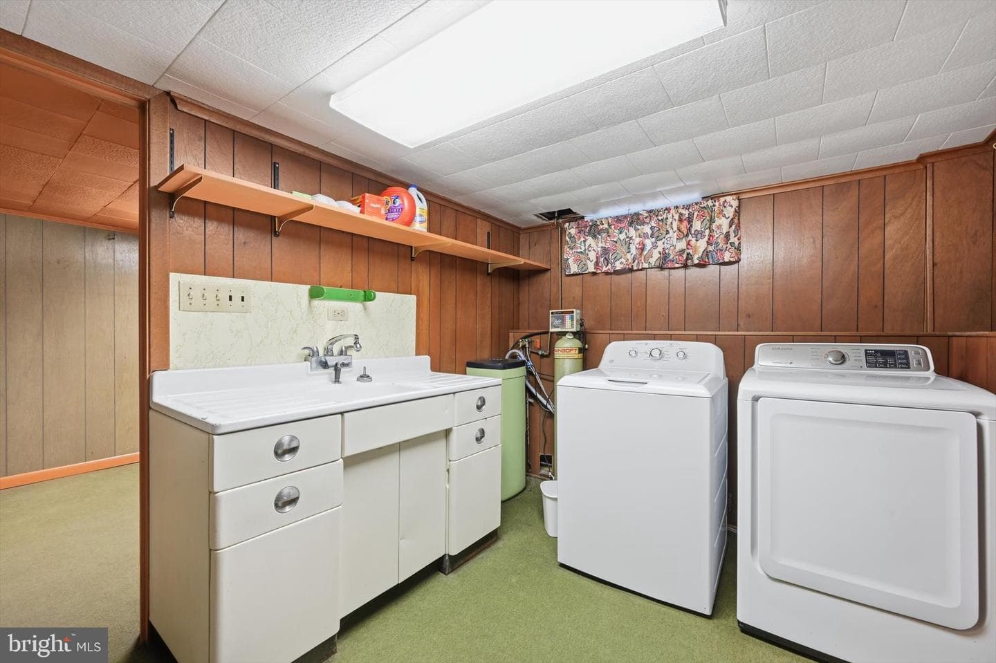 535 S 6th Street photo 24