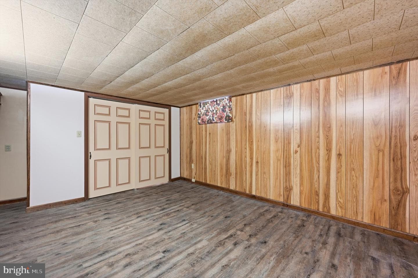 535 S 6th Street photo 27