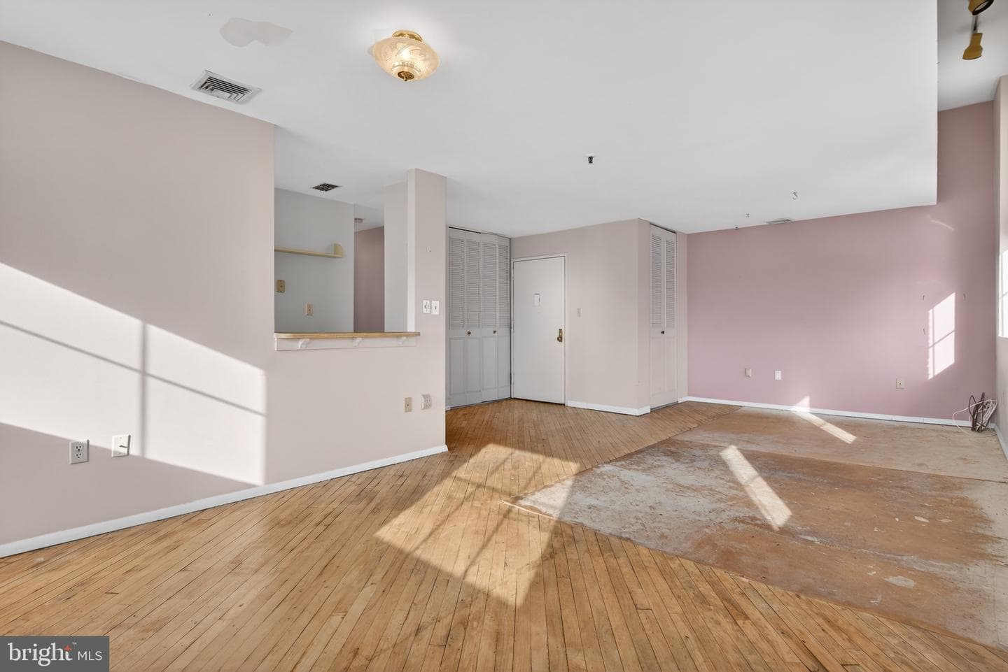 917 Columbia Avenue #232 photo 2