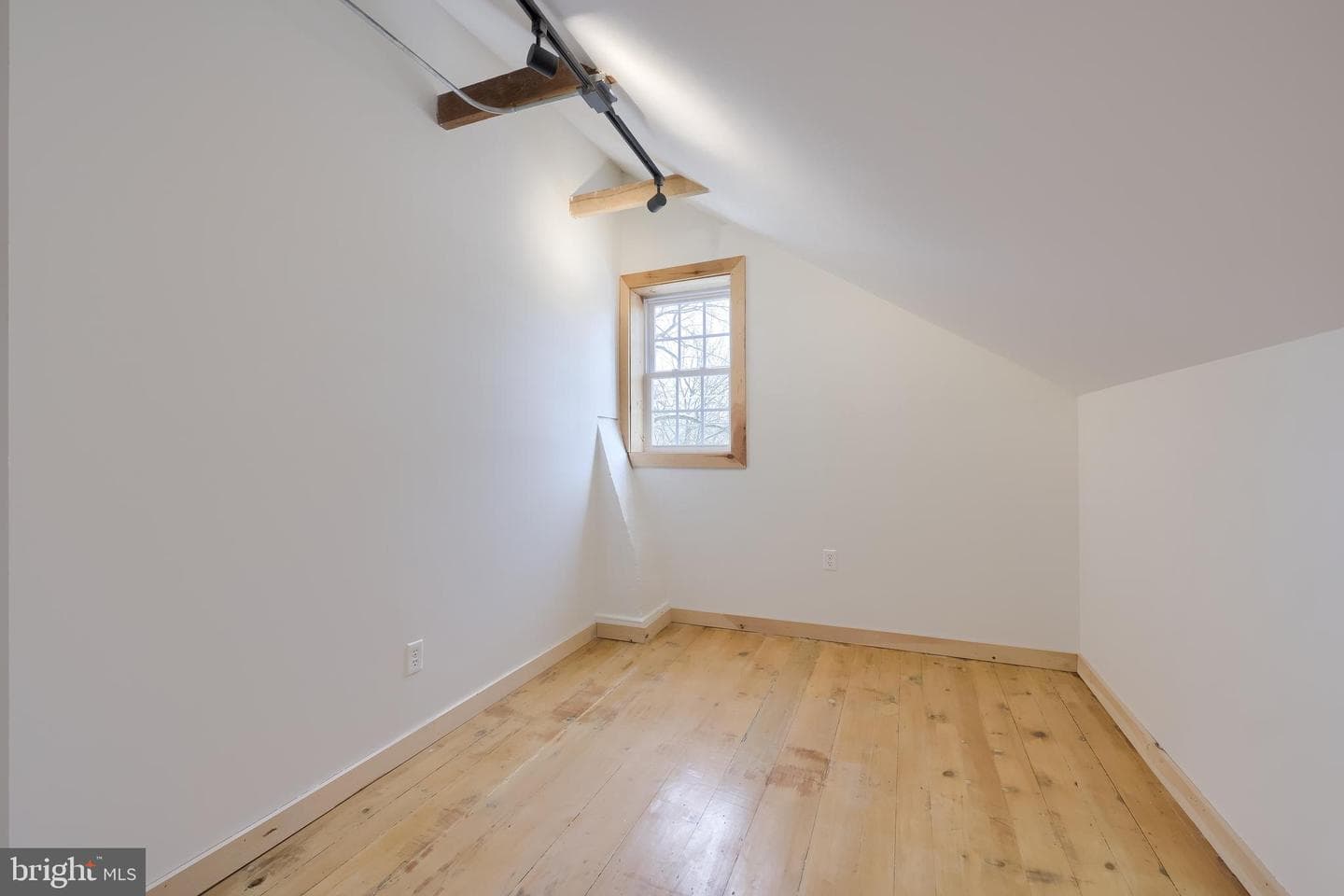 561 Marticville Road photo 24