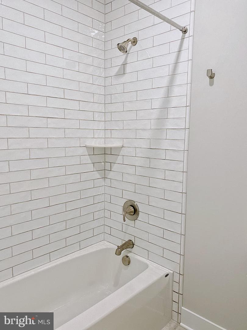 70 Long Lane photo 46