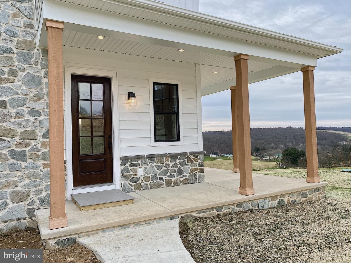70 Long Lane photo 58