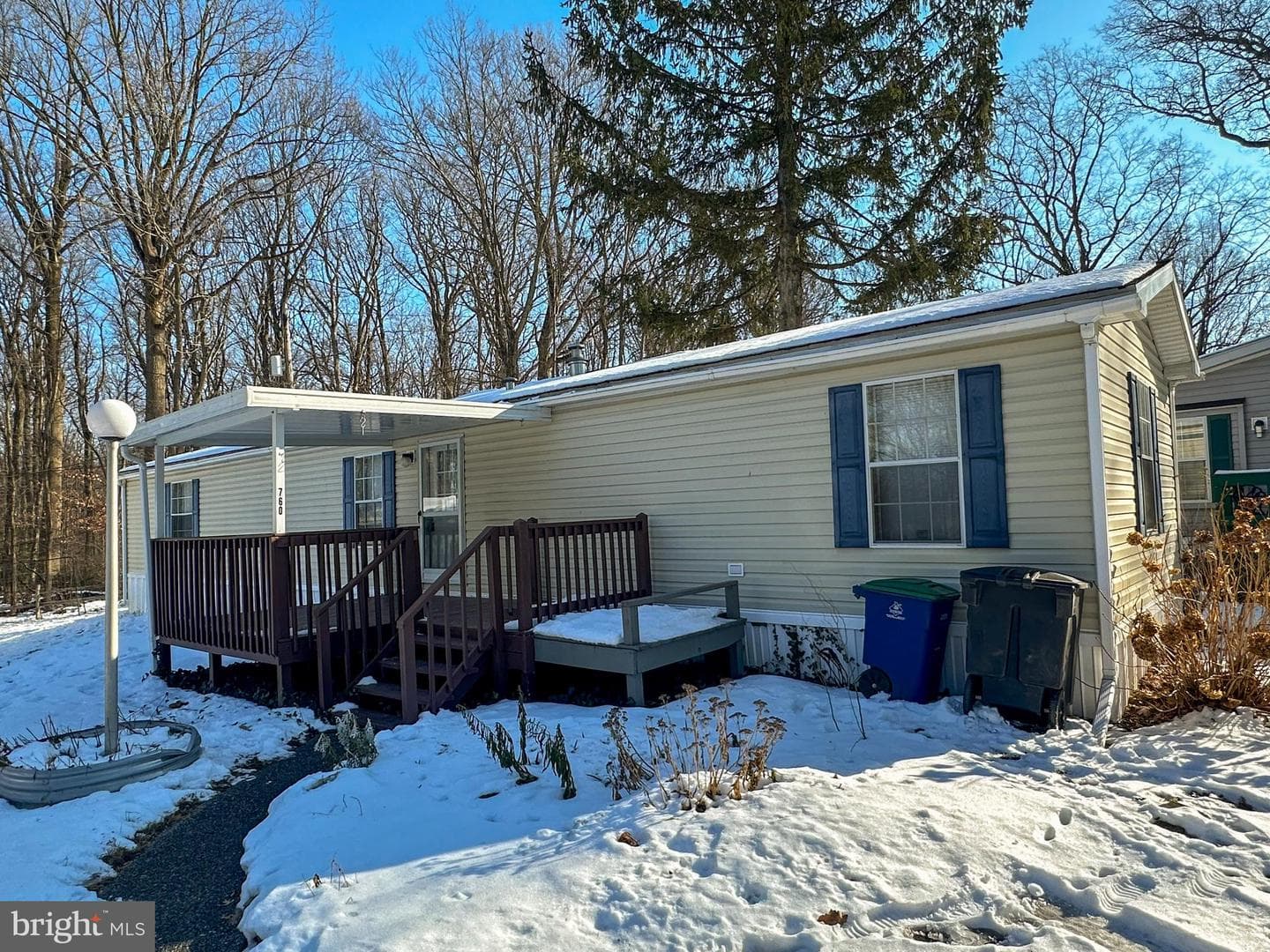 760 Azalea Lane photo 3