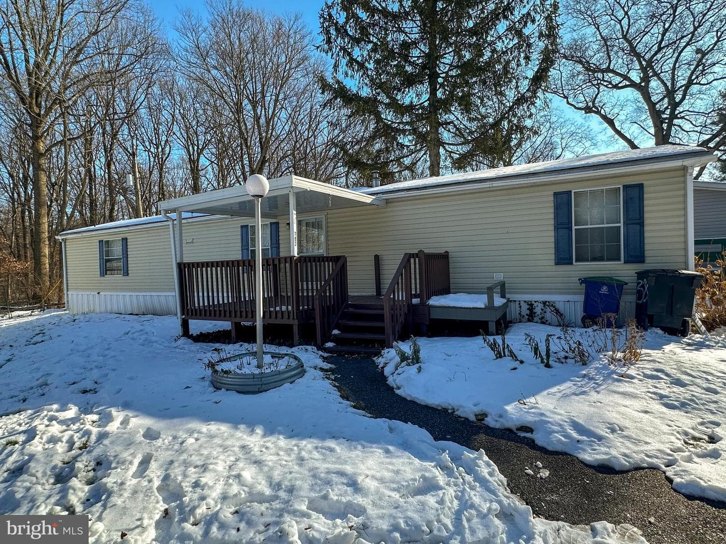 760 Azalea Lane photo 4