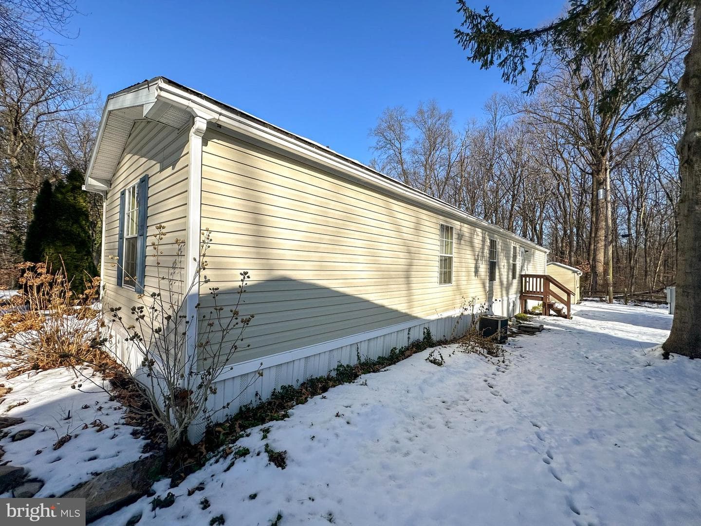 760 Azalea Lane photo 6