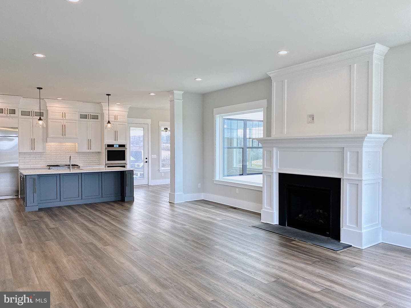 76 Long Lane photo 25