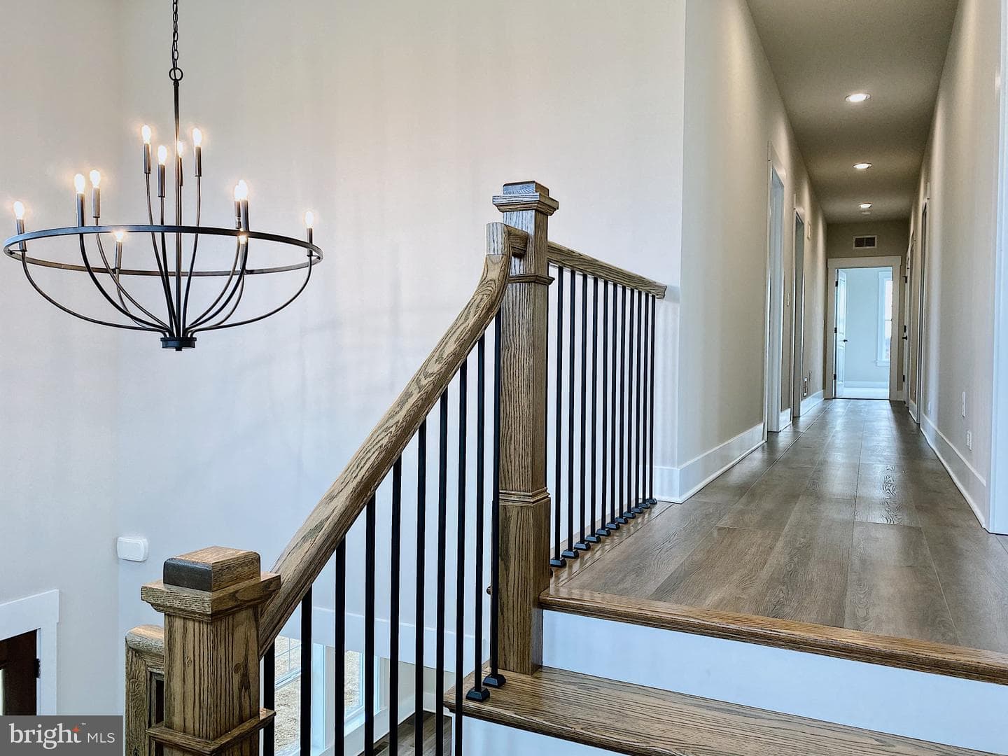 76 Long Lane photo 35