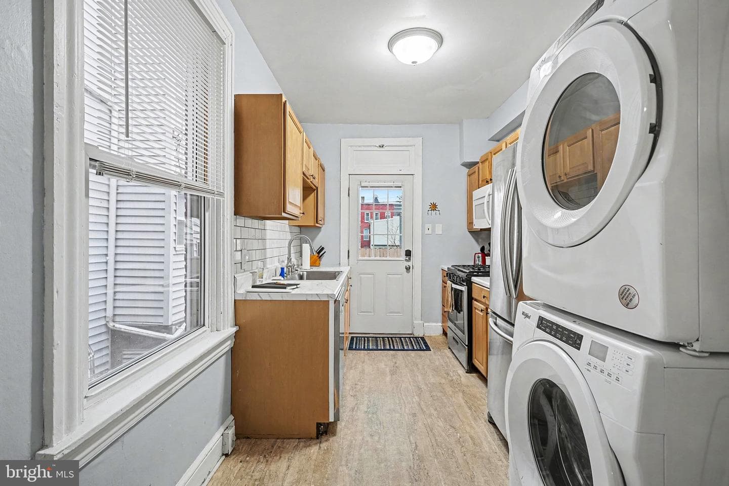 353 E Marion Street photo 14