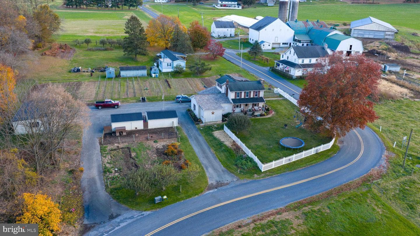 323 Fairview Road photo 1