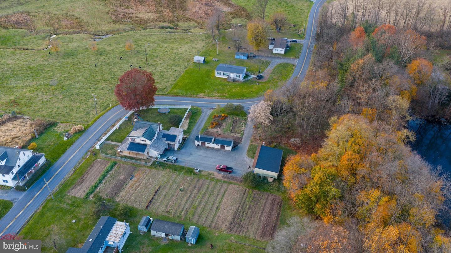 323 Fairview Road photo 11