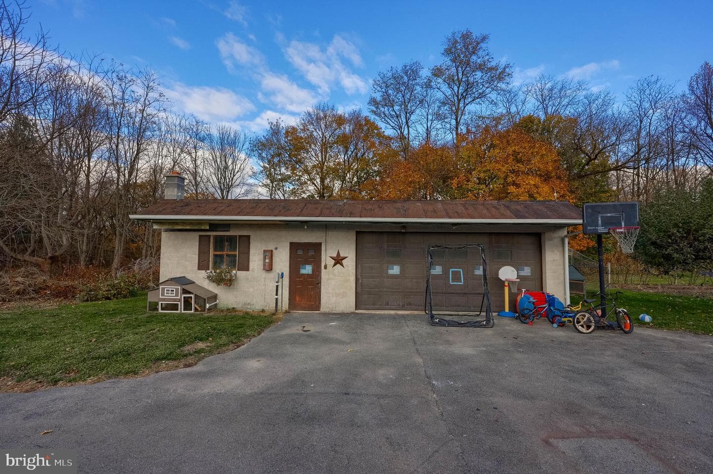 323 Fairview Road photo 20
