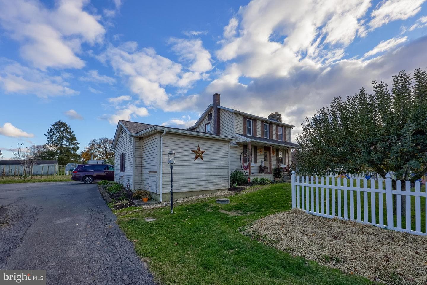 323 Fairview Road photo 24