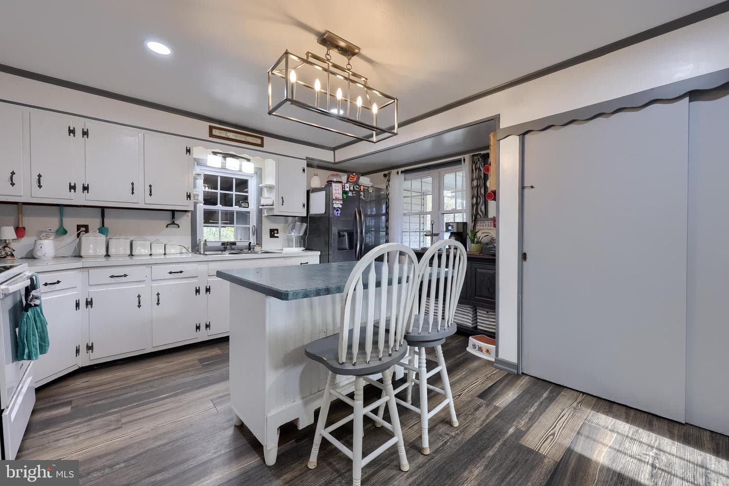 323 Fairview Road photo 44
