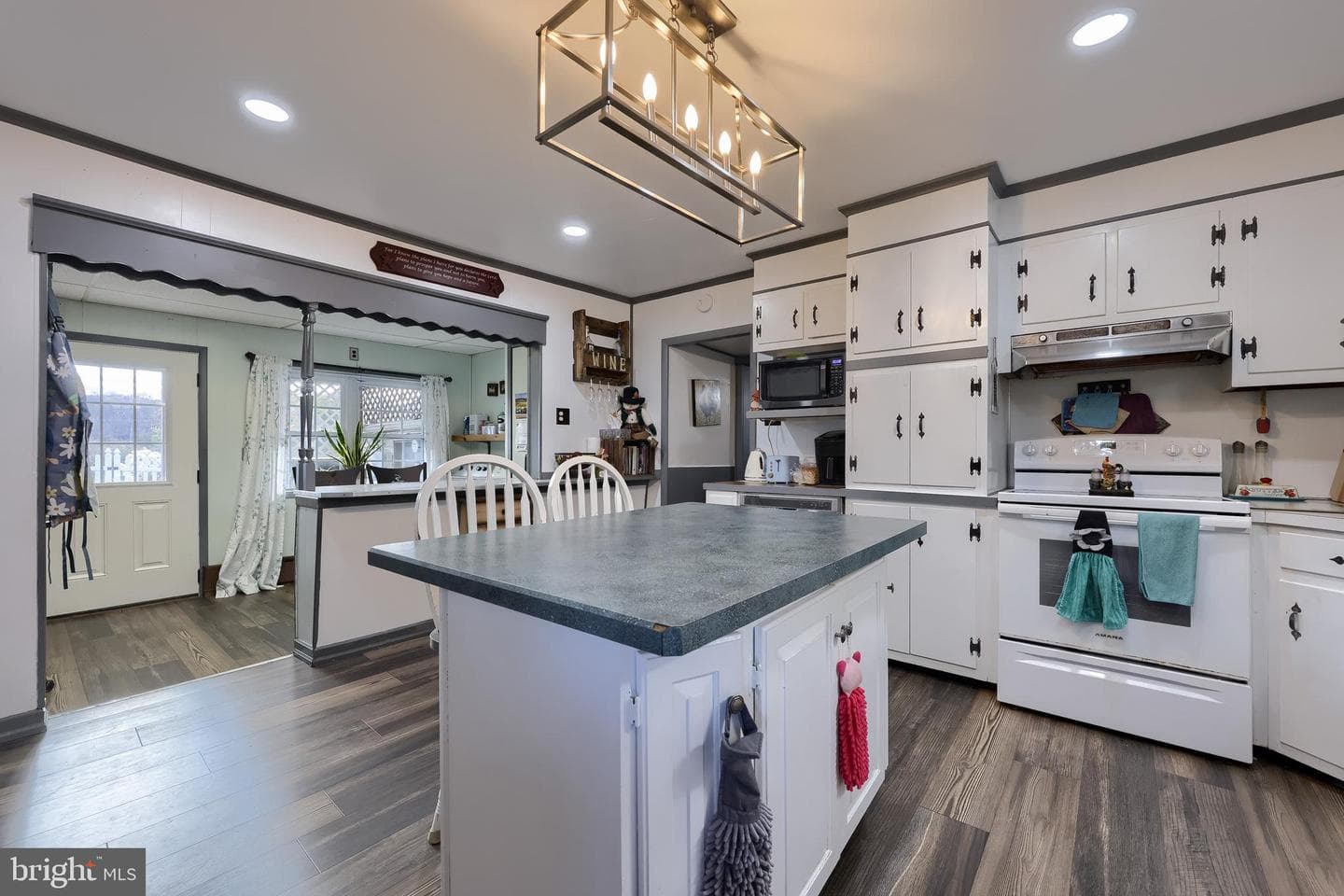 323 Fairview Road photo 46