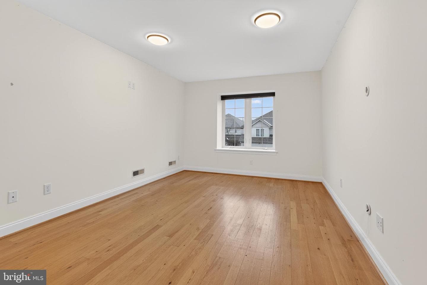 701 Woodfield Drive photo 31