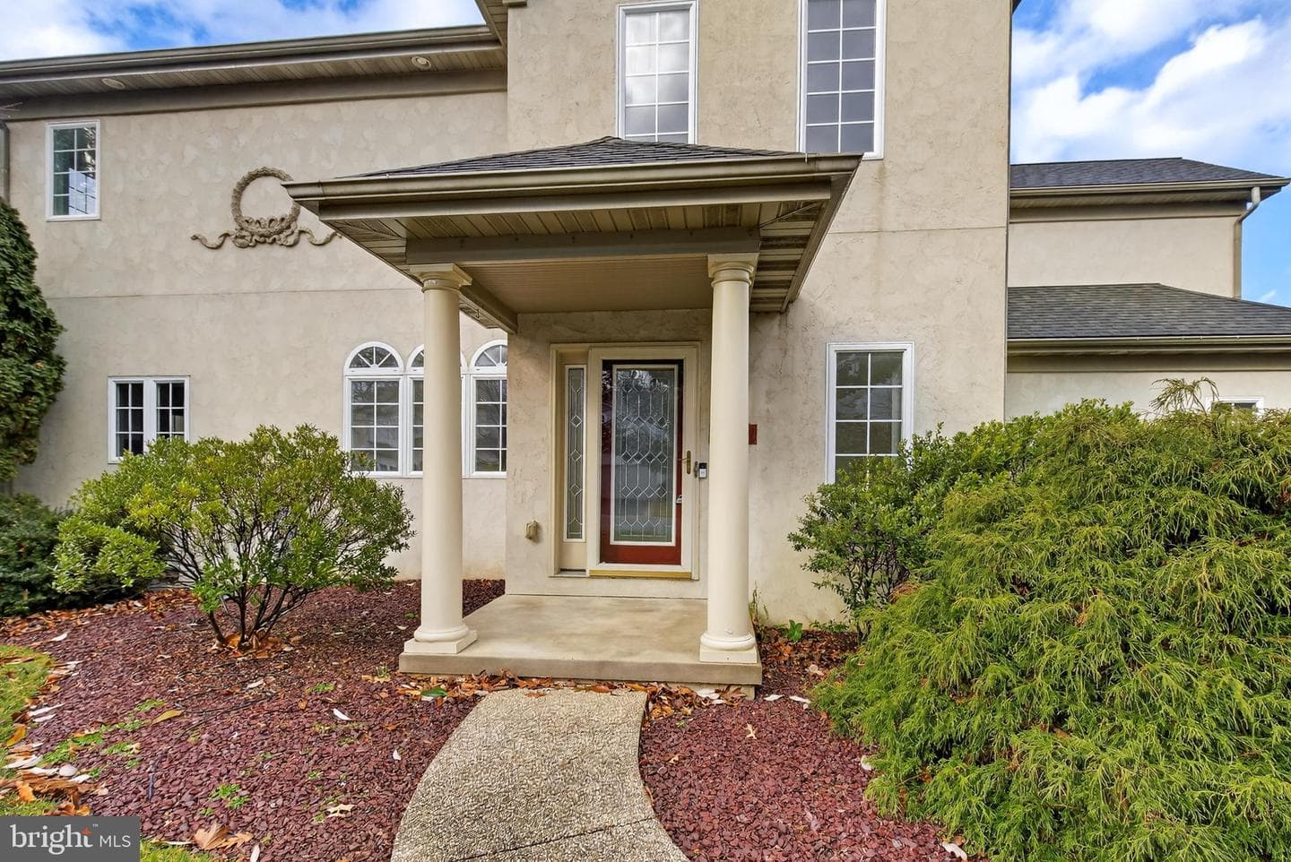 701 Woodfield Drive photo 4