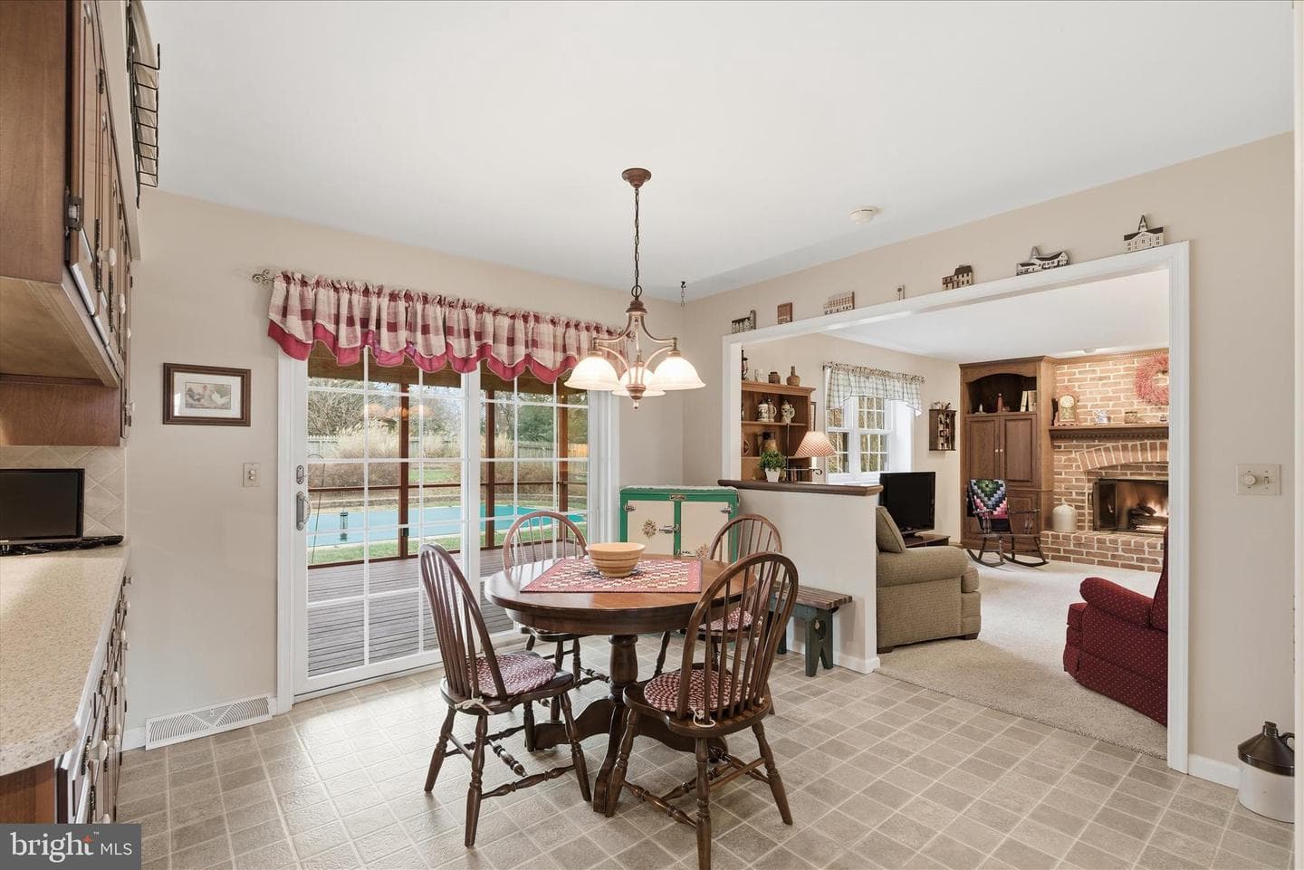 546 Hi View Drive photo 18