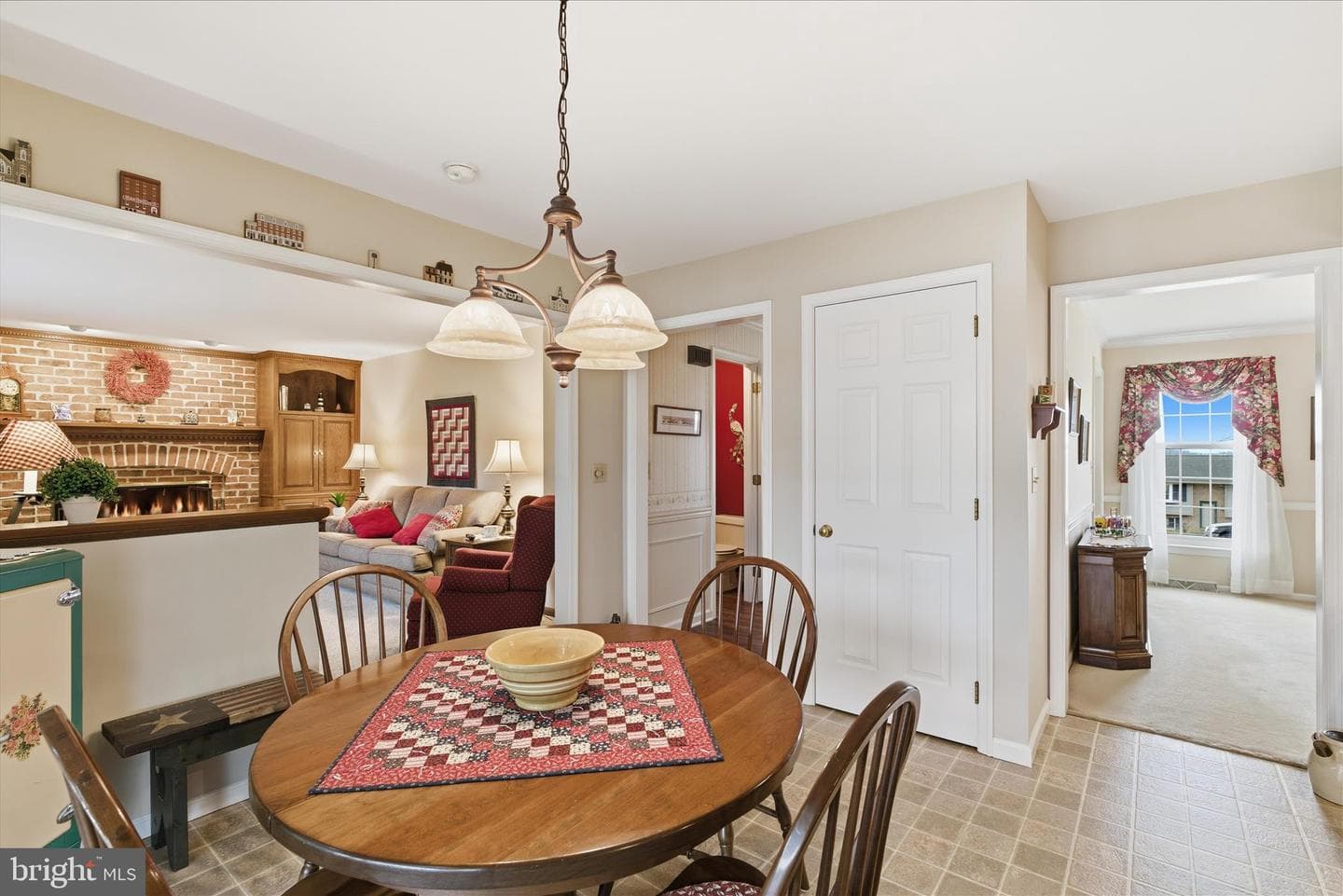 546 Hi View Drive photo 19