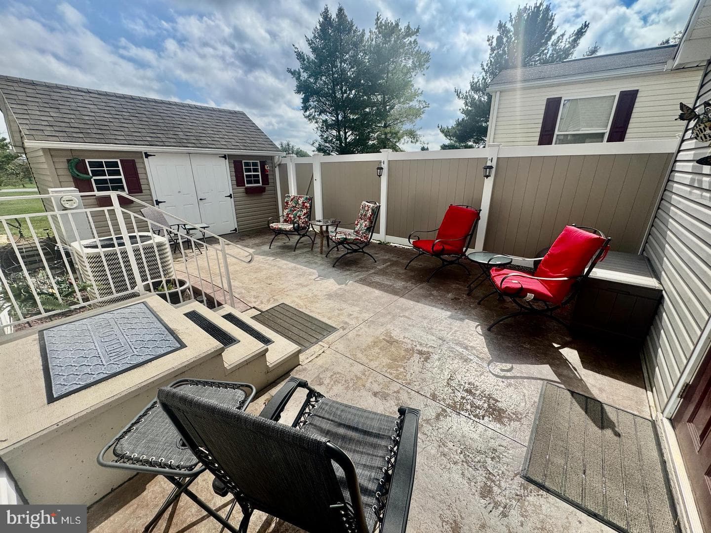 133 Ridgewood Manor photo 10