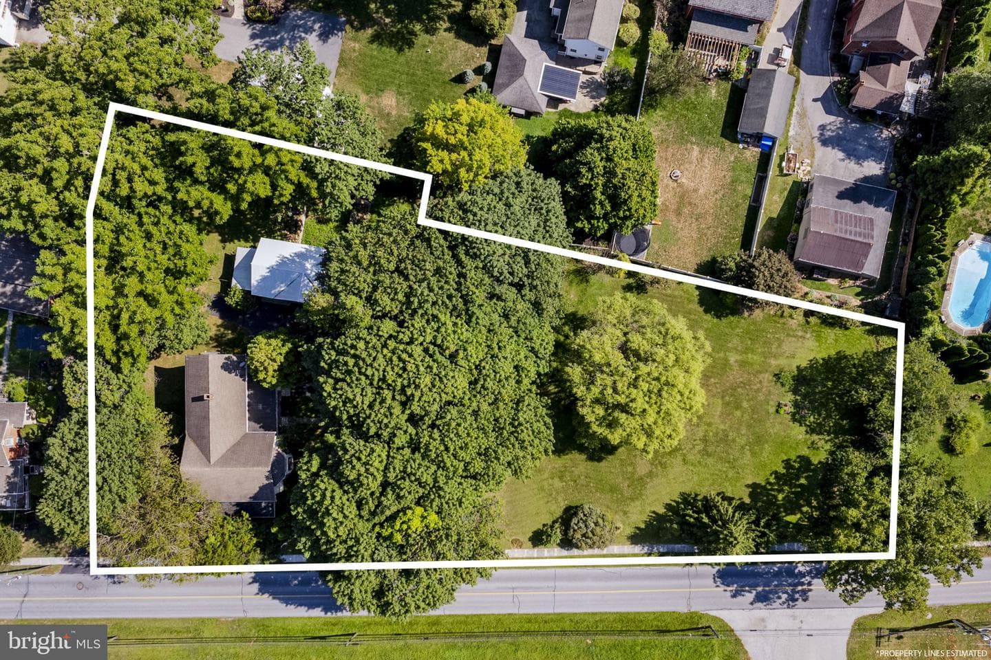 781 Newport Avenue photo 2