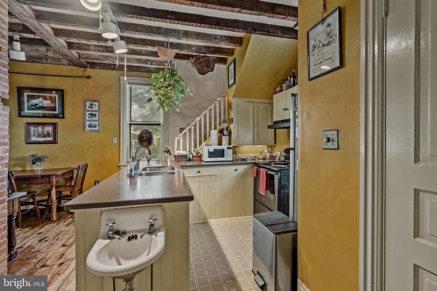781 Newport Avenue photo 22
