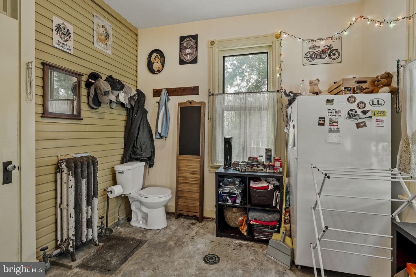 781 Newport Avenue photo 28