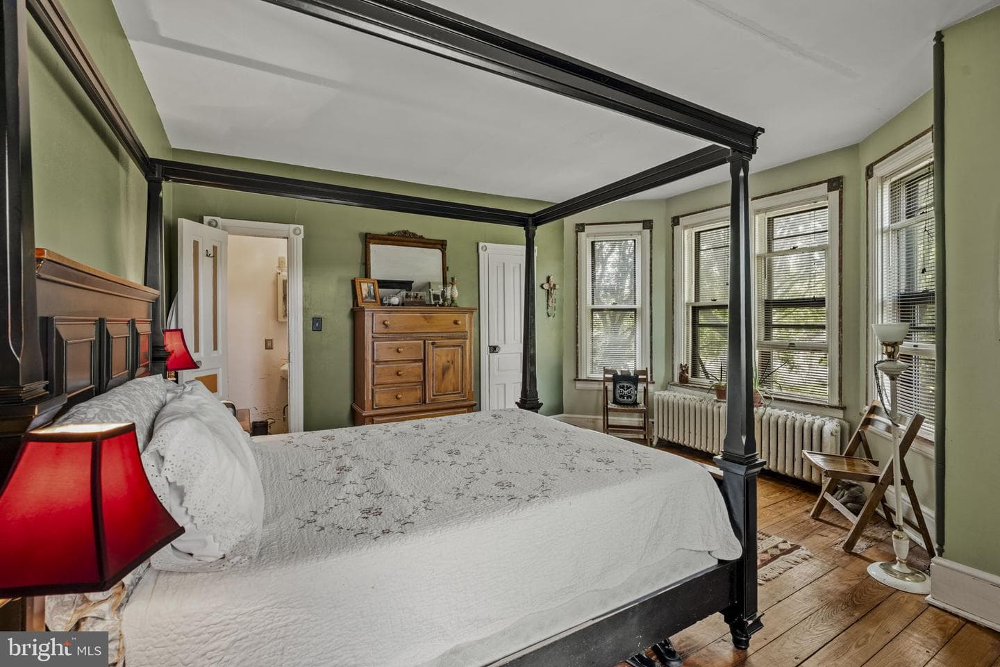 781 Newport Avenue photo 30