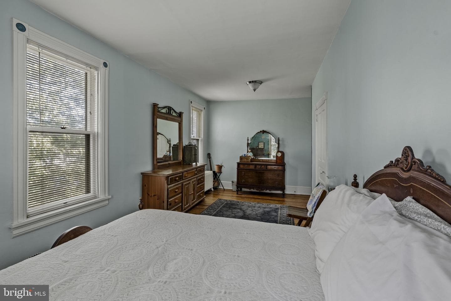 781 Newport Avenue photo 40