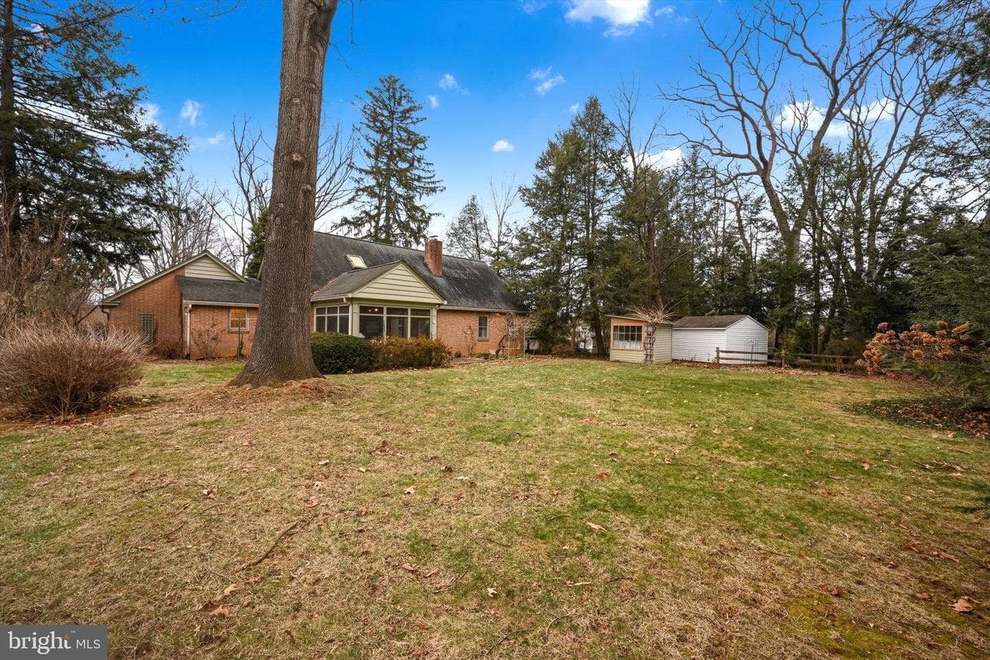411 Woodcrest Avenue photo 35