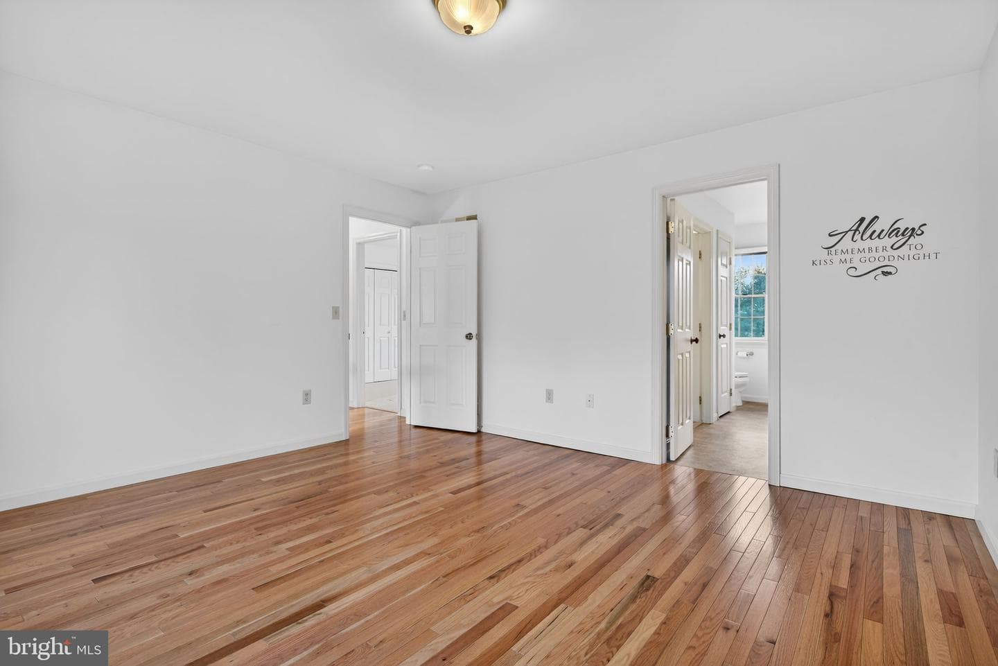 817 Aarons Lane photo 32