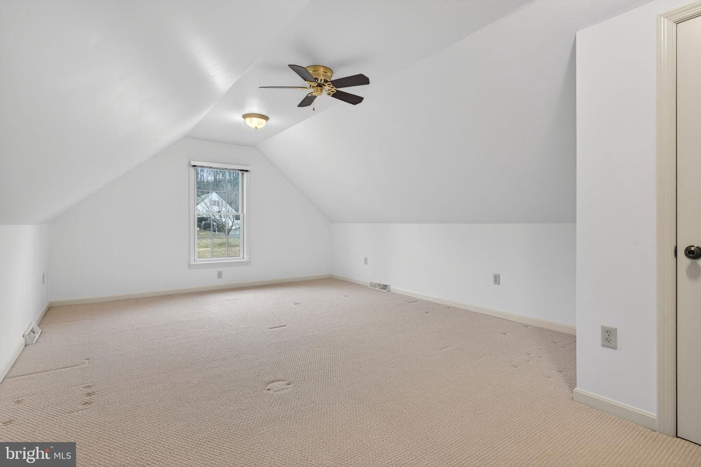 817 Aarons Lane photo 37