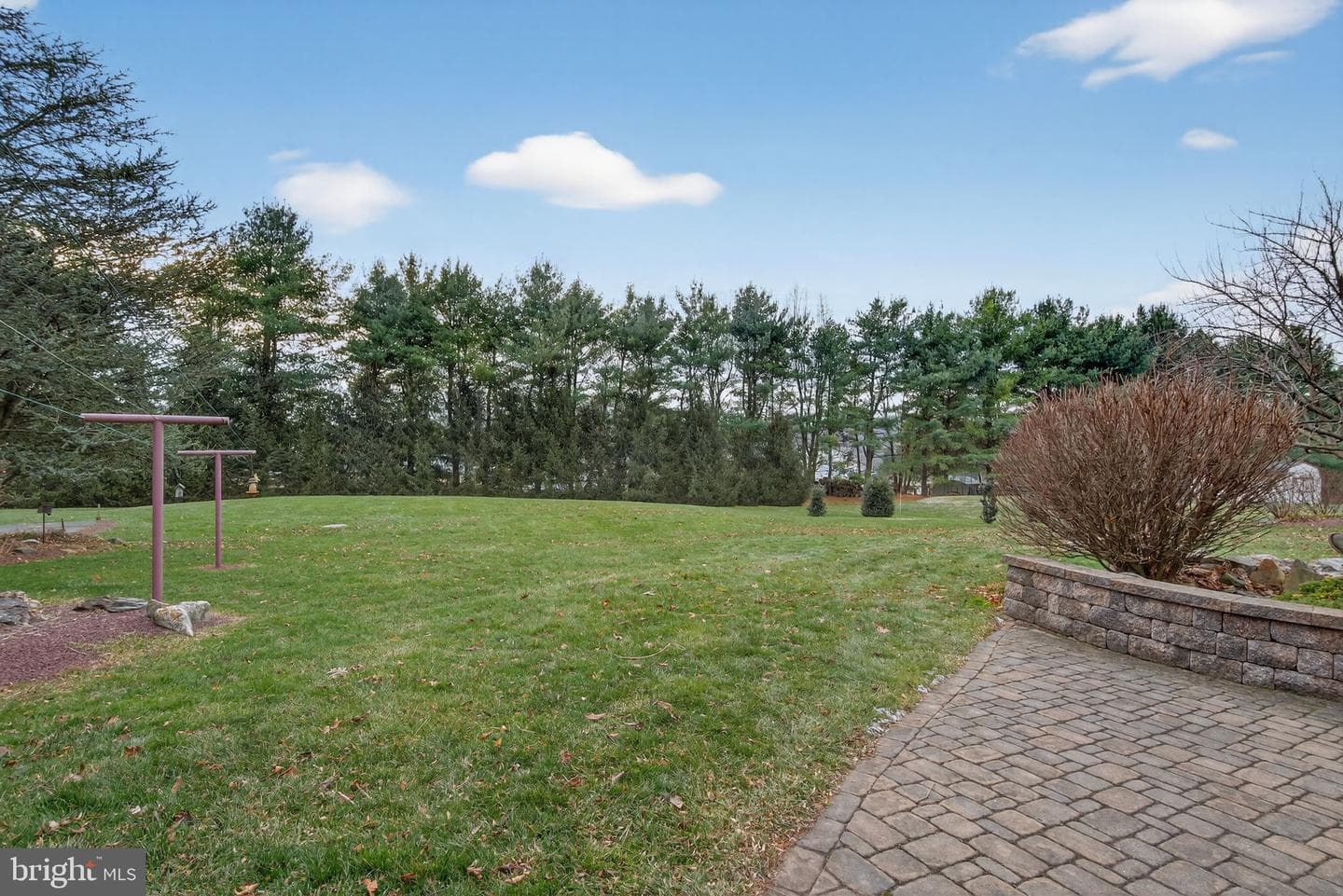 817 Aarons Lane photo 4