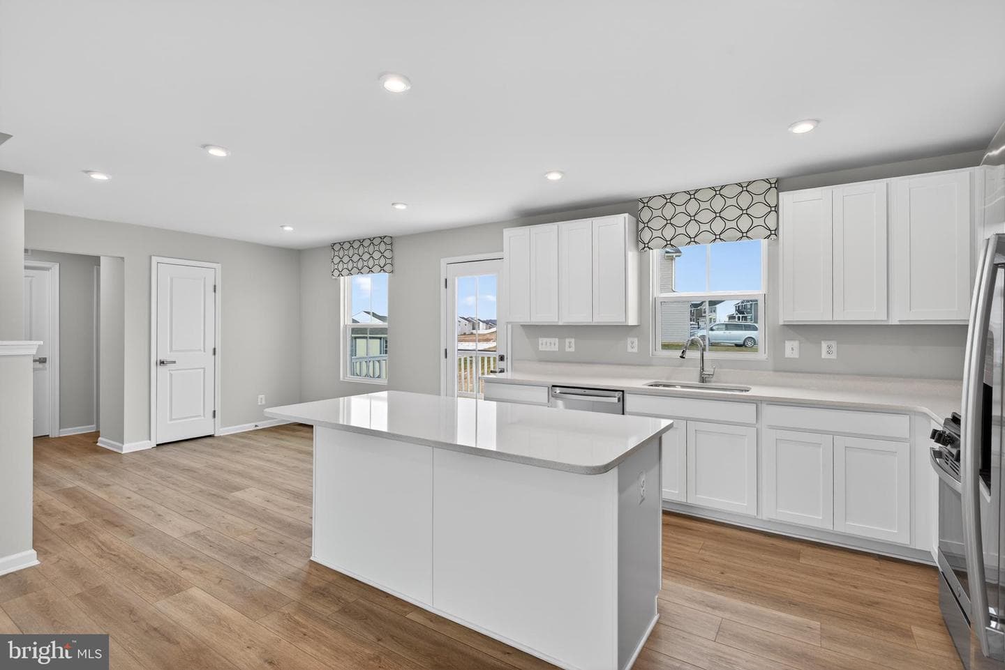 328 Creekside Drive photo 12