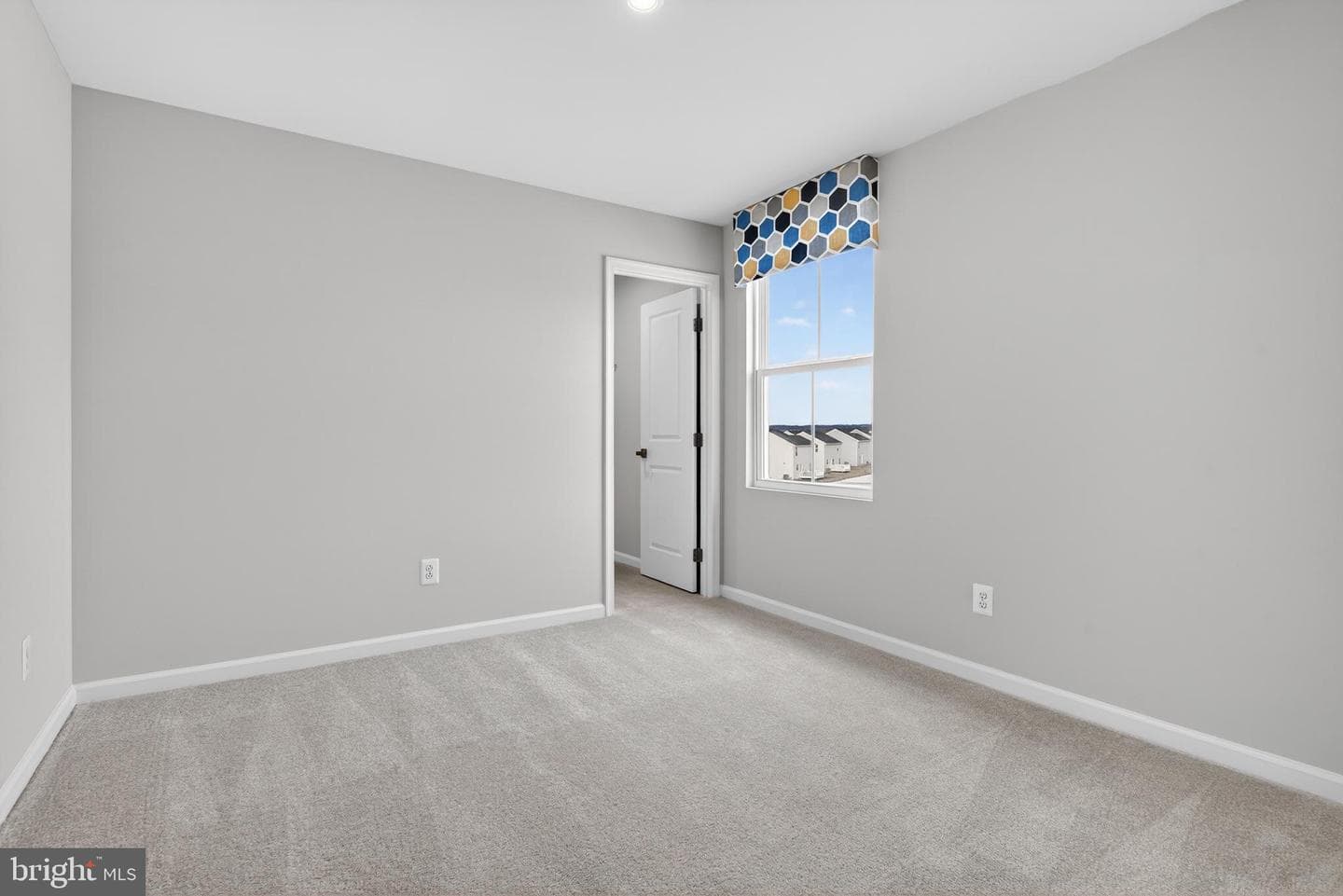 328 Creekside Drive photo 25